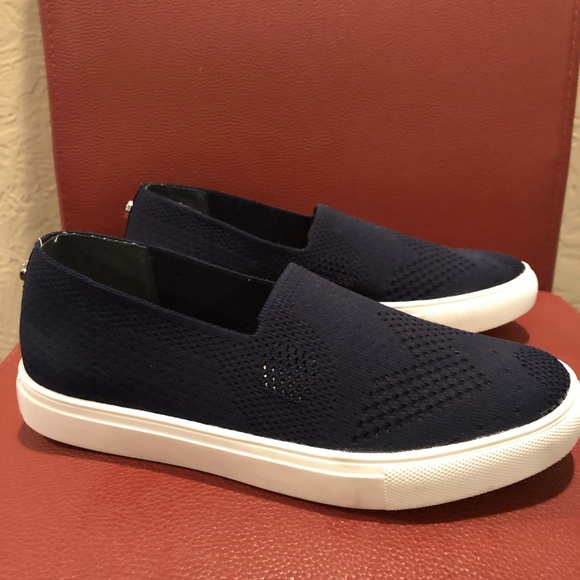 EUC ALMOST NEW STEVE MADDEN LOAFERS - Picture 3 of 8